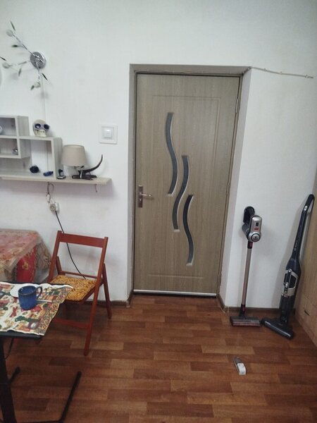 Dristor- strada Ramnicu Sarat, bloc mixt - garsoniera, etaj 1/10